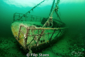 Wreck of "de Zeehond", Grevelingen, The Netherlands. by Filip Staes 